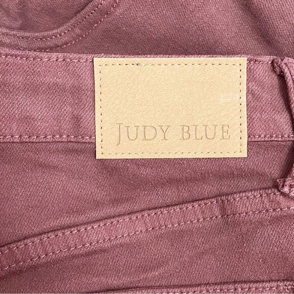 Judy Blue Jeans High Rise Cropped Wide Leg Jean in Oxblood Burgundy Size 28 | 6 - Picture 12 of 16